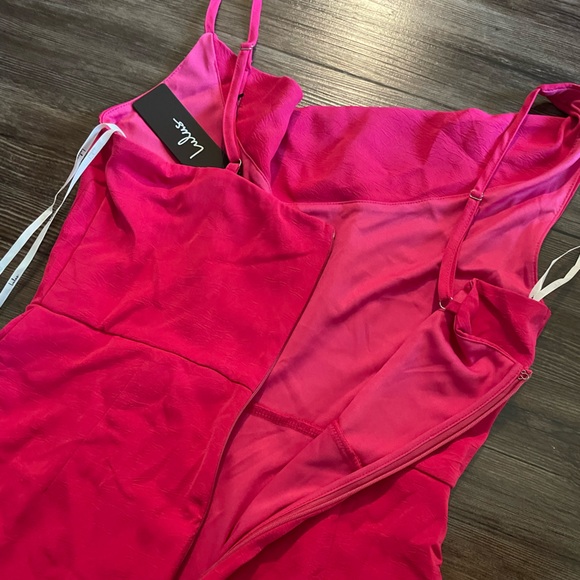 NWT Lulu’s Pink Alluring Extravagance Jumpsuit - Picture 4 of 6